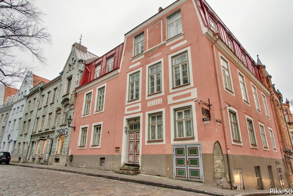 Daily - Old Town Fat Margaret Tallinn